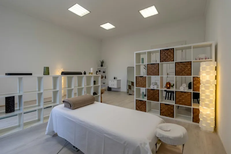 Doorstep home massage session by DISHA Daynight Out Spa in Patna